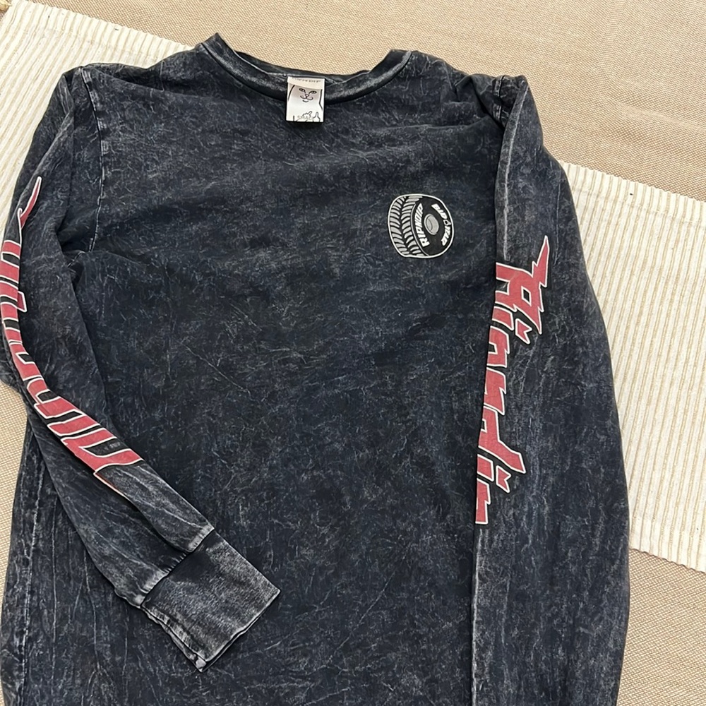 Never worn long sleeve RipNDip T